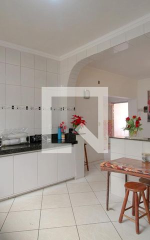 Casa à venda com 385m², 6 quartos e 1 vagaCozinha