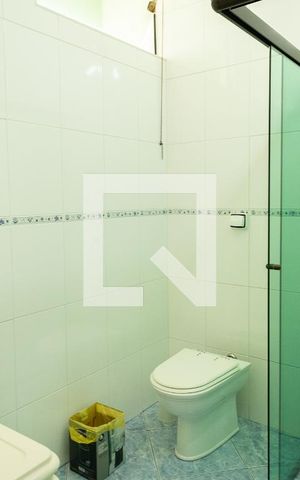 Casa à venda com 270m², 4 quartos e 2 vagasBanheiro - Suíte 1