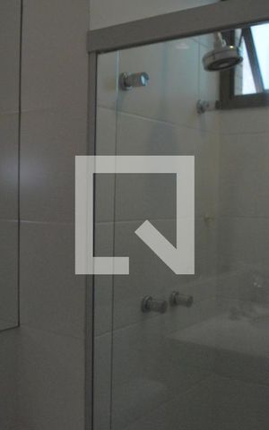 Apartamento para alugar com 230m², 4 quartos e 4 vagasBanheiro da Suíte 2