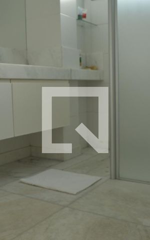 Apartamento para alugar com 230m², 4 quartos e 4 vagasBanheiro da Suíte