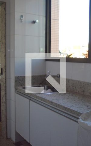 Apartamento para alugar com 230m², 4 quartos e 4 vagasÁrea de Serviço