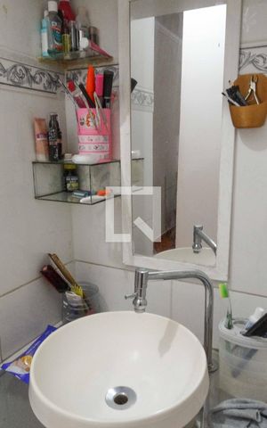 Apartamento à venda com 45m², 2 quartos e 1 vaga Apartamento à venda com 45m², 2 quartos e 1 vagaBanheiro