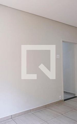 Casa para alugar com 72m², 2 quartos e sem vagaSala