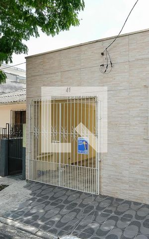 Casa para alugar com 72m², 2 quartos e sem vagaFachada da Casa