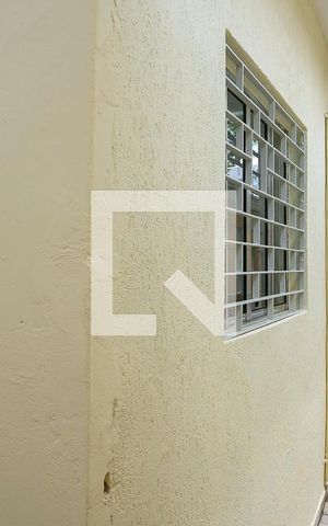 Casa para alugar com 72m², 2 quartos e sem vagaQuintal