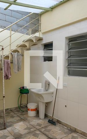 Casa para alugar com 72m², 2 quartos e sem vagaÁrea de Serviço