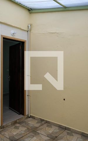 Casa para alugar com 72m², 2 quartos e sem vagaÁrea de Serviço
