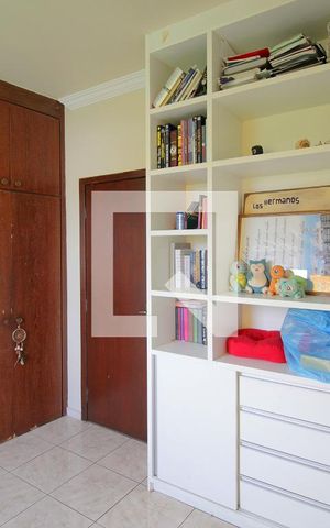 Apartamento à venda com 180m², 4 quartos e 2 vagasQuarto 2