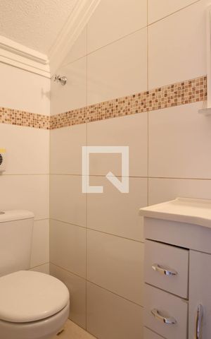Casa à venda com 89m², 3 quartos e 3 vagas Casa à venda com 89m², 3 quartos e 3 vagasLavabo