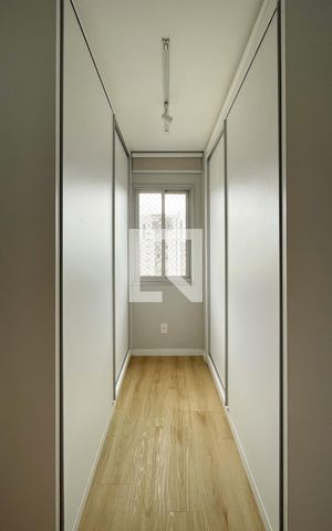 Apartamento à venda com 71m², 1 quarto e 2 vagas Apartamento à venda com 71m², 1 quarto e 2 vagasCorredor