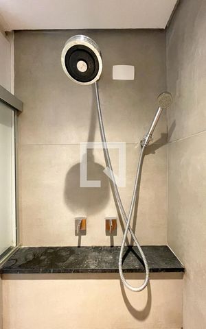 Apartamento à venda com 71m², 1 quarto e 2 vagas Apartamento à venda com 71m², 1 quarto e 2 vagasBanheiro 1