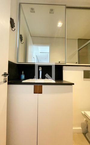 Apartamento à venda com 71m², 1 quarto e 2 vagas Apartamento à venda com 71m², 1 quarto e 2 vagasBanheiro 1