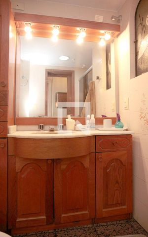 Apartamento à venda com 123m², 3 quartos e 1 vagaBanheiro 1