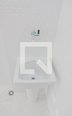 Apartamento à venda com 44m², 2 quartos e 1 vaga Apartamento à venda com 44m², 2 quartos e 1 vagaÁrea de Serviço