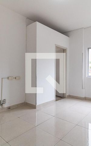 Apartamento à venda com 76m², 2 quartos e 1 vaga Apartamento à venda com 76m², 2 quartos e 1 vagaSala