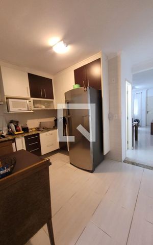Casa de condomínio à venda com 75m², 2 quartos e 2 vagas