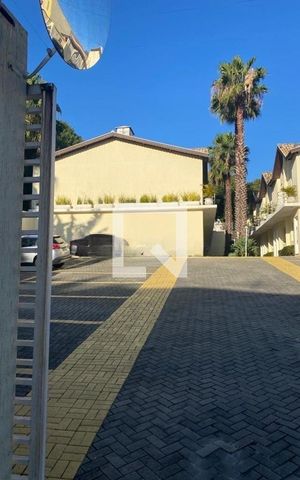 Casa de condomínio à venda com 75m², 2 quartos e 2 vagas