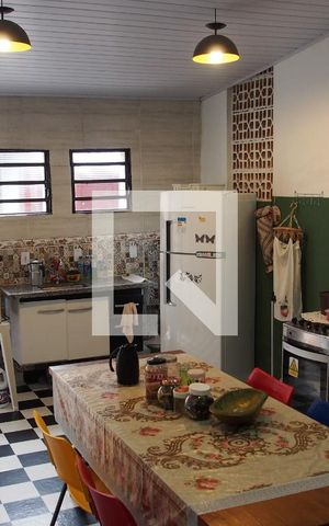 Casa à venda com 313m², 5 quartos e sem vagaCozinha