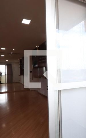 Apartamento à venda com 56m², 2 quartos e 1 vagaSacada envidraçada