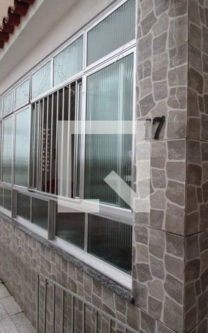 Casa à venda com 455m², 3 quartos e 2 vagasFachada lateral