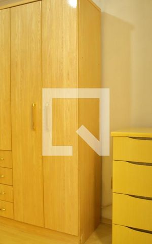 Apartamento à venda com 65m², 2 quartos e 1 vagaQuarto 1 - Armários