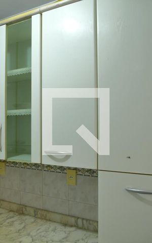 Apartamento à venda com 65m², 2 quartos e 1 vagaCozinha - Armários