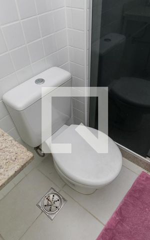 Apartamento à venda com 65m², 2 quartos e 1 vaga Apartamento à venda com 65m², 2 quartos e 1 vagaBanheiro da Suíte