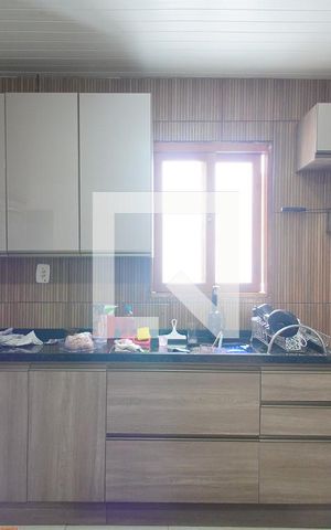 Casa à venda com 180m², 2 quartos e 2 vagasCozinha