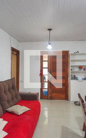 Casa à venda com 180m², 2 quartos e 2 vagasSala