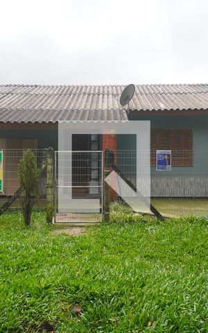 Casa à venda com 180m², 2 quartos e 2 vagasFachada