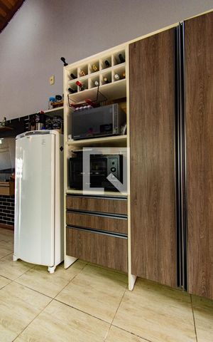 Casa para alugar com 168m², 3 quartos e 2 vagas