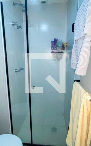 Apartamento para alugar com 36m², 1 quarto e 1 vaga Apartamento para alugar com 36m², 1 quarto e 1 vagaBanheiro da Suíte