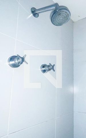 Apartamento para alugar com 36m², 1 quarto e 1 vaga Apartamento para alugar com 36m², 1 quarto e 1 vagaBanheiro da Suíte