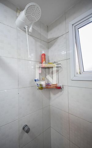 Apartamento à venda com 54m², 2 quartos e 1 vaga Apartamento à venda com 54m², 2 quartos e 1 vagaChuveiro do Banheiro
