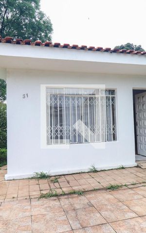 Casa para alugar com 170m², 3 quartos e 4 vagasFachada