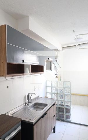Apartamento para alugar com 42m², 2 quartos e sem vagaCozinha e Área de Serviço
