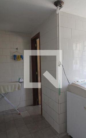 Casa à venda com 180m², 5 quartos e 1 vagaÁrea de Serviço