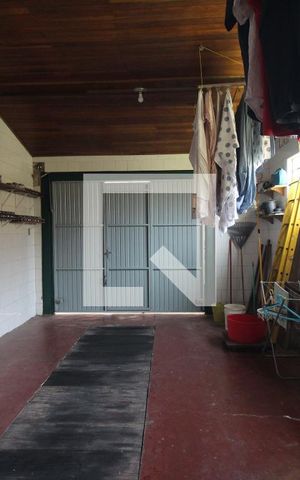 Casa à venda com 180m², 5 quartos e 1 vagaGaragem