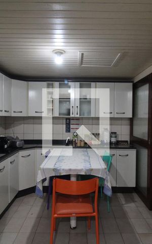 Casa à venda com 180m², 5 quartos e 1 vagaCozinha