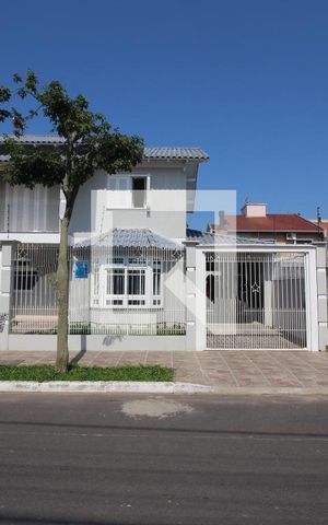 Casa à venda com 105m², 2 quartos e 3 vagasFachada