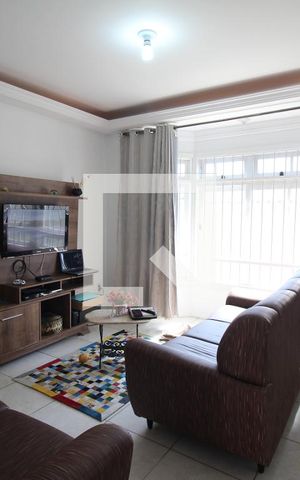Casa à venda com 105m², 2 quartos e 3 vagasSala
