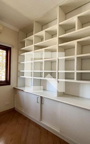 Casa à venda com 180m², 3 quartos e 2 vagas Casa à venda com 180m², 3 quartos e 2 vagasQuarto 2