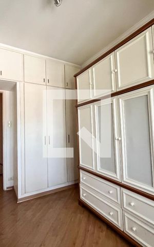 Casa à venda com 180m², 3 quartos e 2 vagas Casa à venda com 180m², 3 quartos e 2 vagasQuarto 2