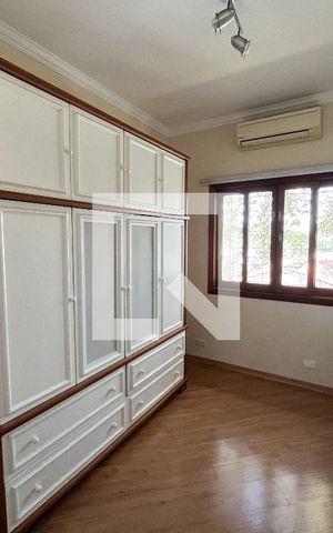 Casa à venda com 180m², 3 quartos e 2 vagas Casa à venda com 180m², 3 quartos e 2 vagasQuarto 2