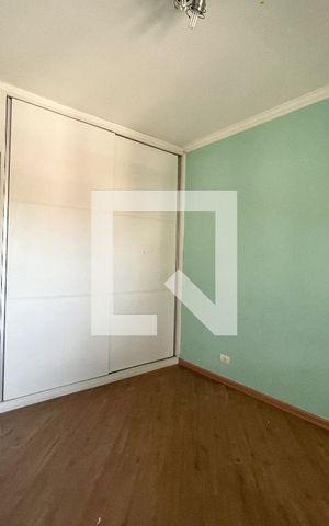 Casa à venda com 180m², 3 quartos e 2 vagas Casa à venda com 180m², 3 quartos e 2 vagasQuarto 3