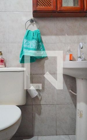 Casa à venda com 120m², 3 quartos e 2 vagas Casa à venda com 120m², 3 quartos e 2 vagasBanheiro 1