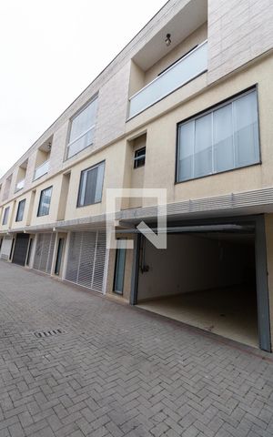 Casa de condomínio à venda com 150m², 3 quartos e 3 vagasÁrea Comum - Fachadas