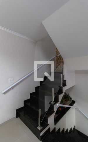 Casa de condomínio à venda com 150m², 3 quartos e 3 vagasEscasda