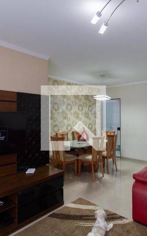 Casa de condomínio à venda com 150m², 3 quartos e 3 vagasSala