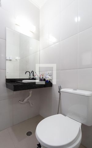 Casa de condomínio à venda com 150m², 3 quartos e 3 vagasBanheiro Suíte 1